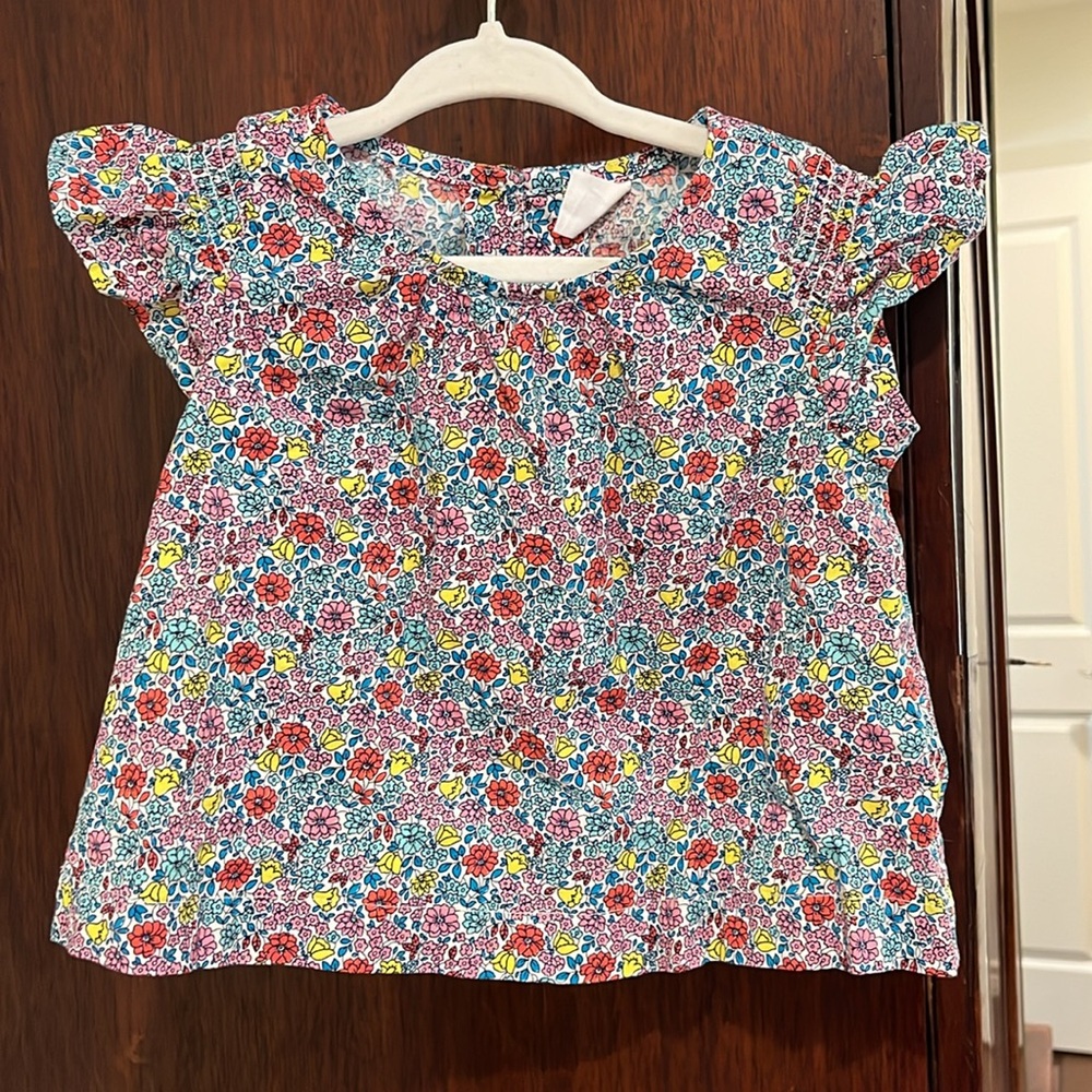 Darling Liberty of London like flutter sleeve shirt!